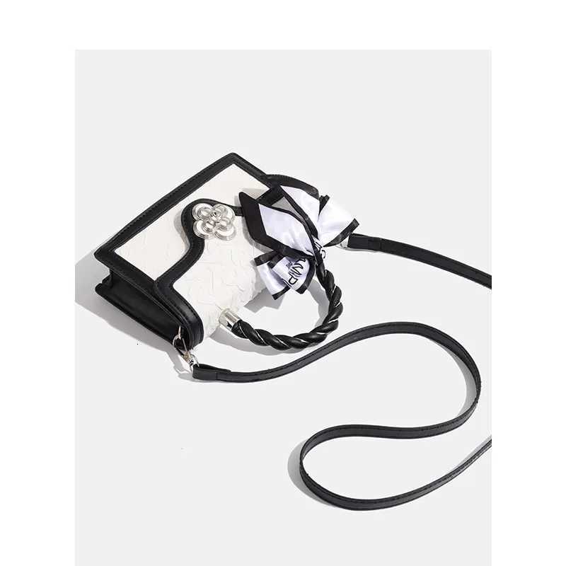 A new design handbag for women a fAshionable single-shoulder crossbody bag M251216