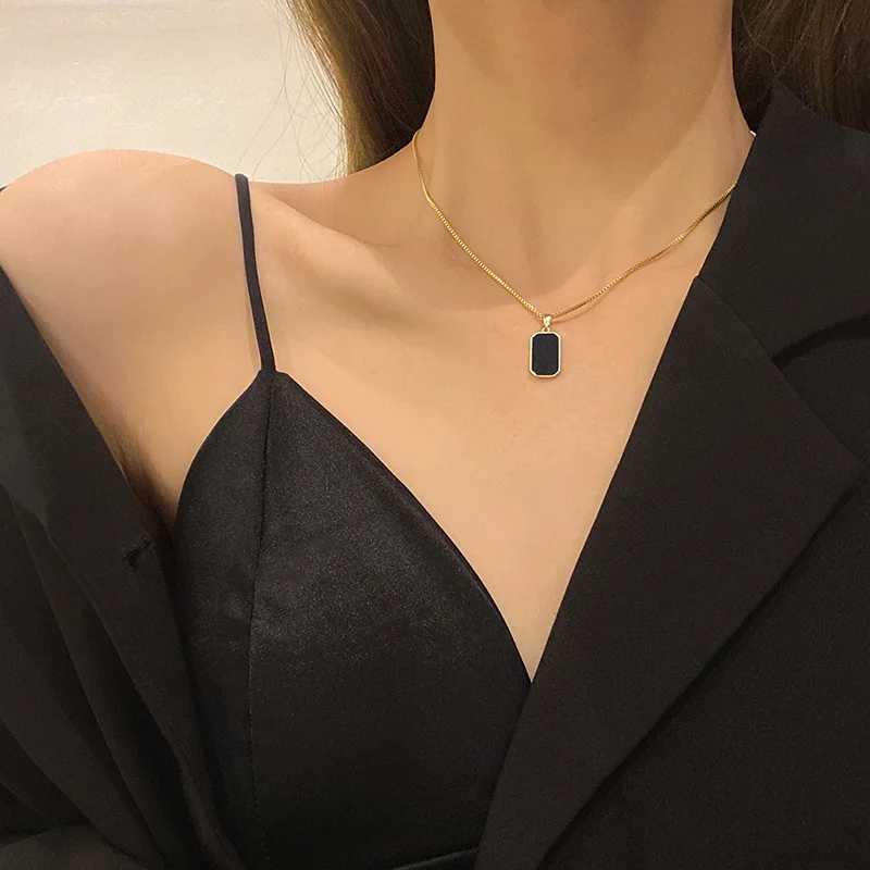 Minimalist 18K Gold Plated Necklace Black Enamel Necklace Stainless Steel Pendant Necklace for Women M251216