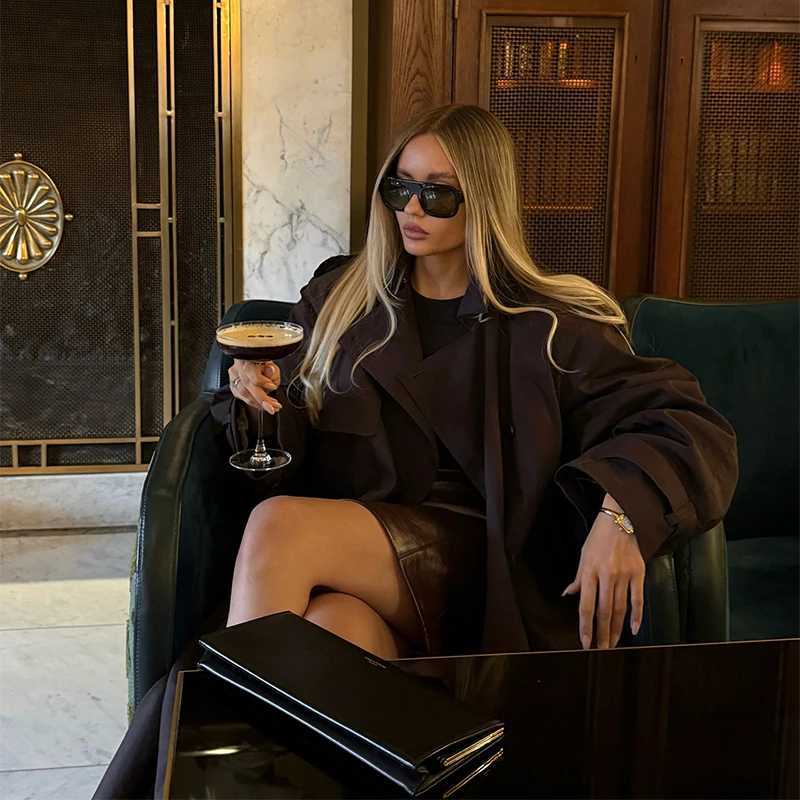 Vintage Brown Lapel Long Trench Coat Fashion Long Sleeve Single Breasted Lace Up Windbreaker 2025 Autumn Lady Commuter OutwearT251216