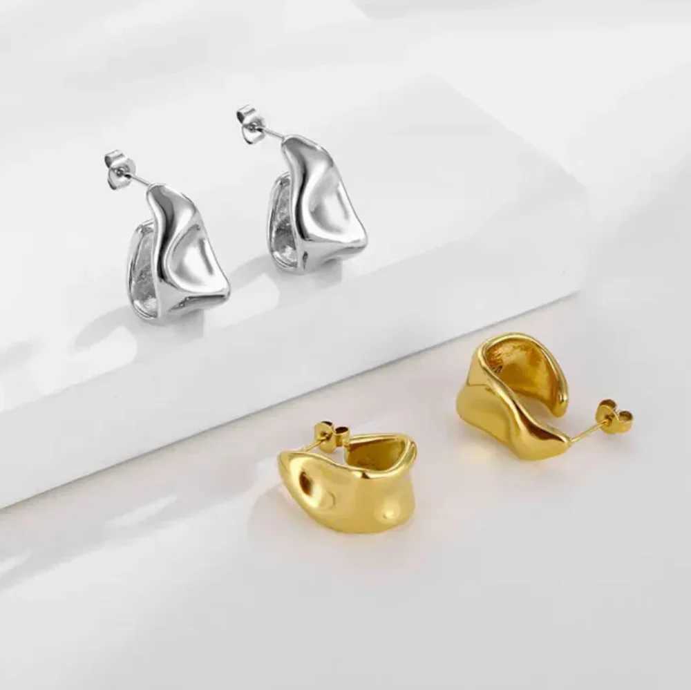 Stainless Steel Gold Color Irregular Wave Shape Hoop Earrings for Women Jewelry Silver Geometric Textured Folded Over Studs G251216