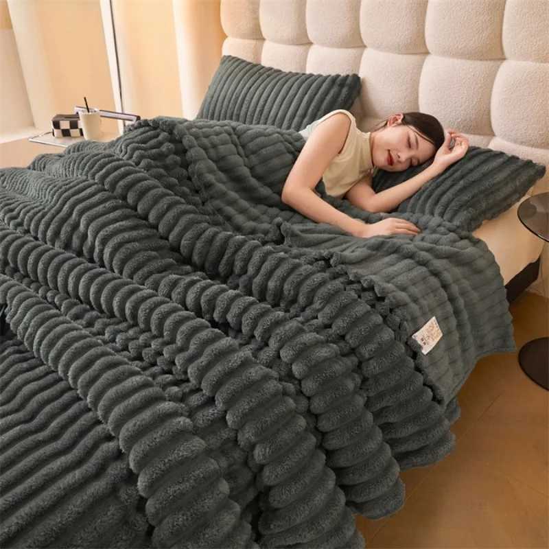 2025 new solid color winter milk fleece blanket coral fleece air conditioner blanket nap sofa blanket no pillowcase H251216 - view 7