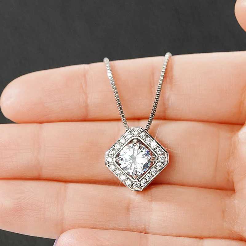 Huitan Classic Sqaure Pendant Necklace with Brilliant Cubic Zirconia for Women Simple Luxury Female Wedding Necklace Hot Jewelry M251216