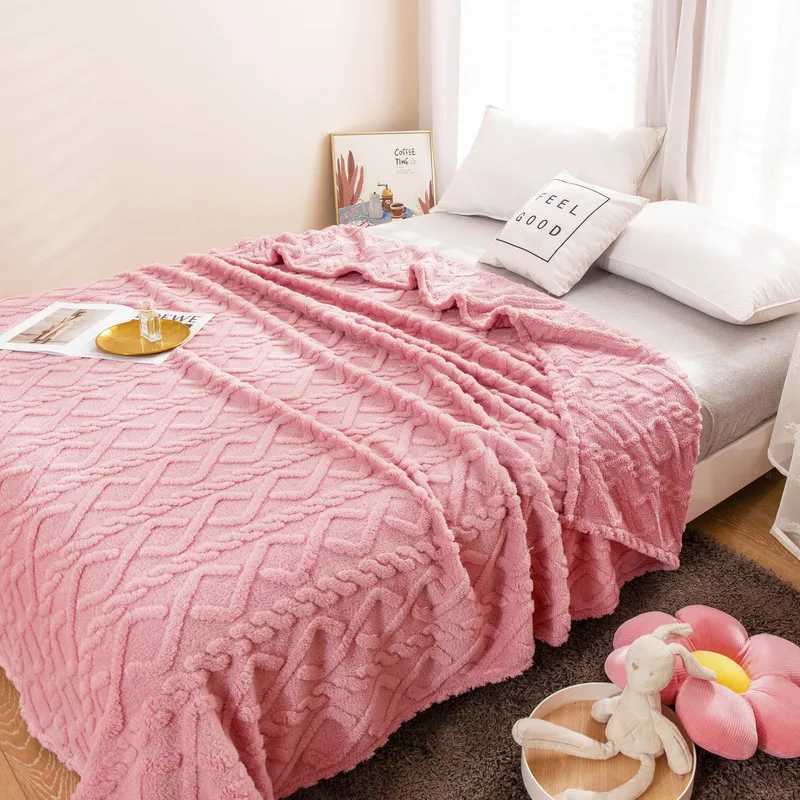 New Winter Blanket Home Warm Sherpa Soft Sofa Cover Throw Newborn Wrap Kids Bedspread Travel Textile Fleece Thick Warm Blanket H251216 - view 3