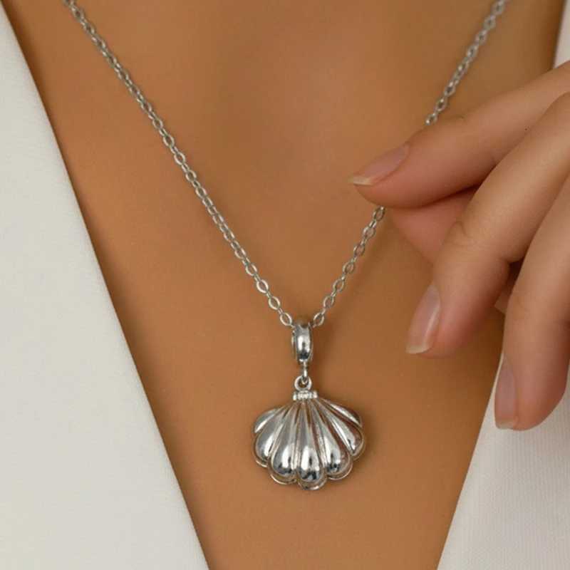 Shell Locket Pendant Necklaces Trendy Shell Photo Frame Pendant Necklace Photo Locket Shell Pendant Shell Necklaces for Women M251216