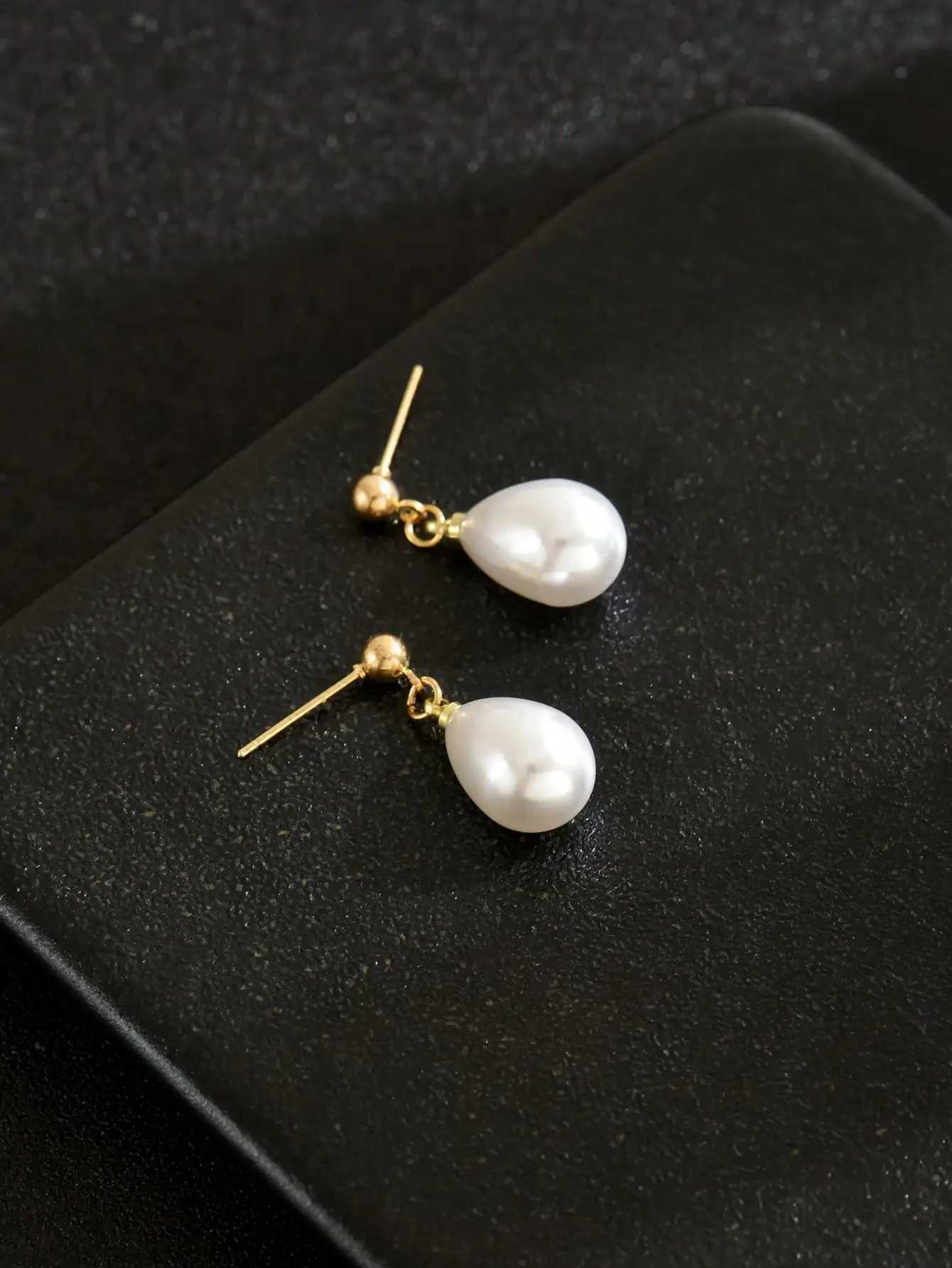 Womens Small Pearl Earrings Dangling PearlDrop Earrings for Bridesmaids Jewelry PearlEar Rings WeddingEarrings G251216