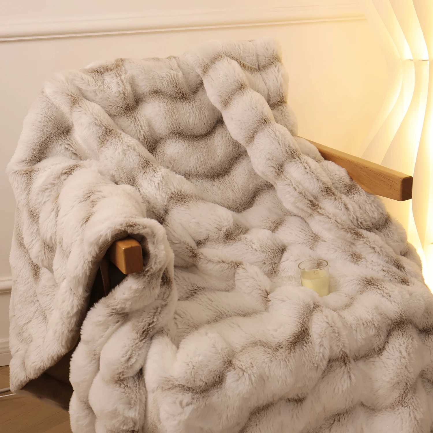 1 pc Faux Fur Blanket for Couch Cozy Soft and Fuzzy Plush Rabbit Fur Bubble Blanket for Sofa Bedroom Living RoomTwo Size H251216 - view 3