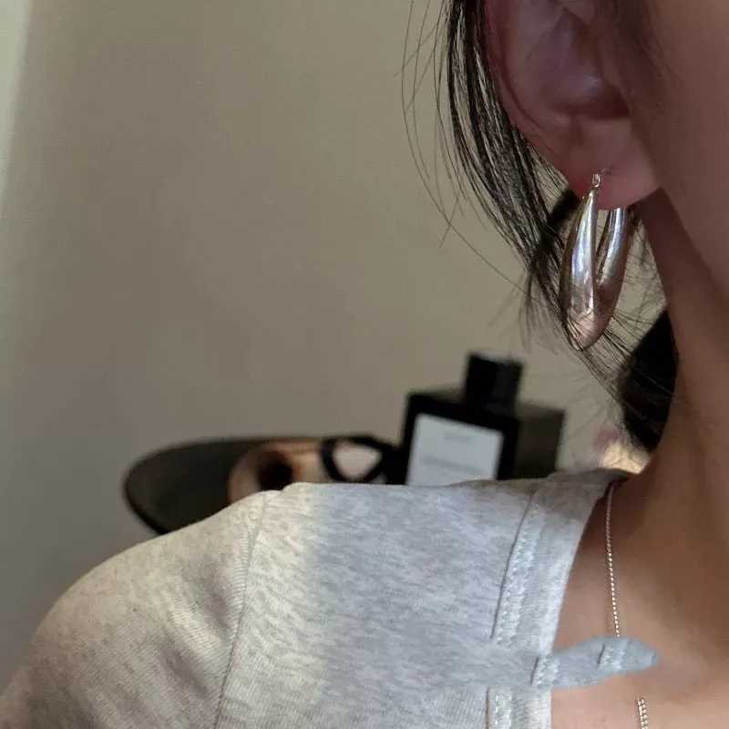 BF CLUB 925 Sterling Silver Earrings For Women Trendy Simple Oval Earring Jewelry Prevent Allergy Party Accessories G251216