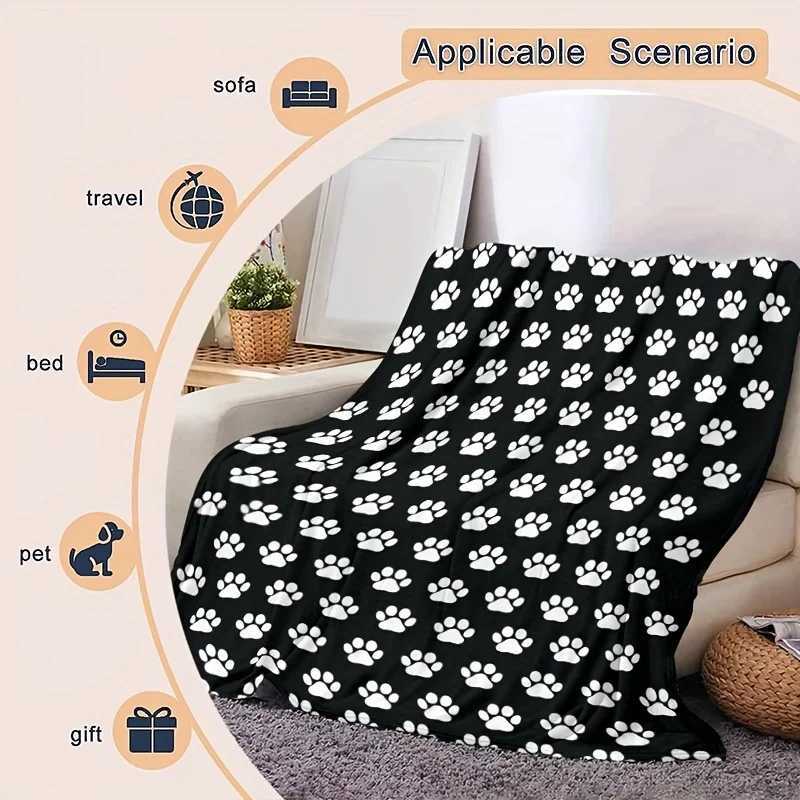 1pc Dog Paw Print Fleece Blanket Soft Plush Flannel Throw For Pet Lovers Cozy Bedding Home Decor - Black And White H251216 - view 7