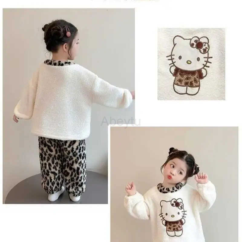 Sanrio Hello Kitty Girls Flannel Pajamas Autumn Winter Childrens Thickened Warm Cute Baby Girls Home Clothes Set Cute Gift H251216