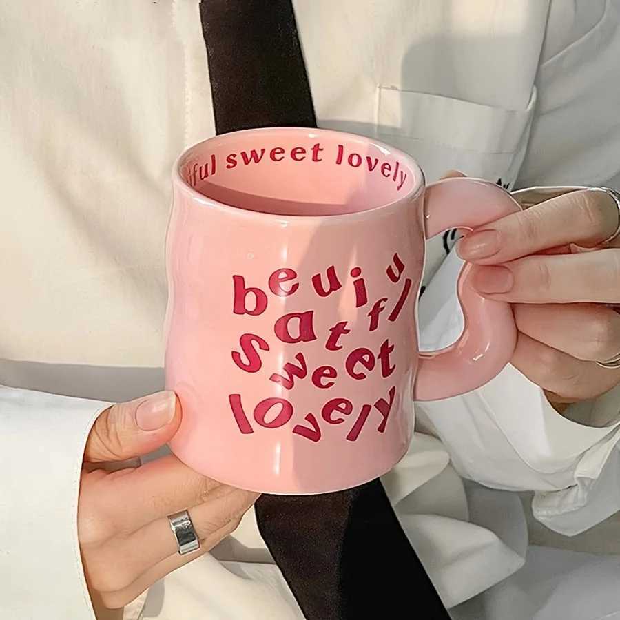 Ceramic English Alphabet g with Irregar Handle Coffee Cup Cute Couple Drinkware Coffee Milk g Creative Festival Gifts H251215