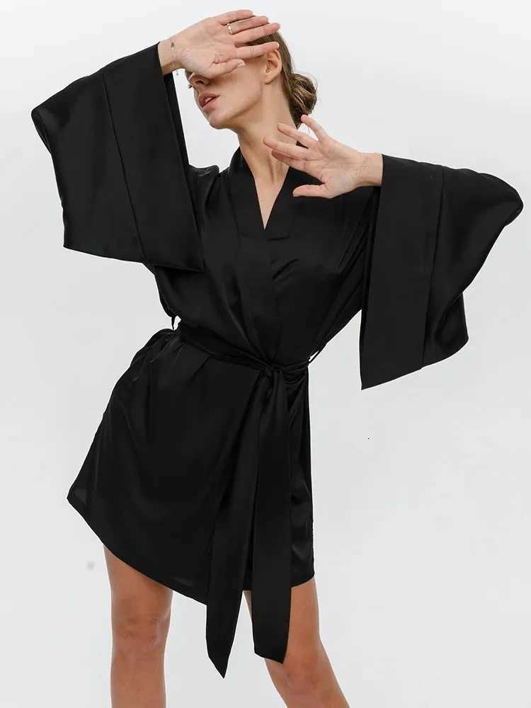 Sexy Womens Dressing Gown Flare Sleeve Bathrobe Female Black Loose Robes Women V-Neck Womens Nightwear With Sashes 2022 C251216
