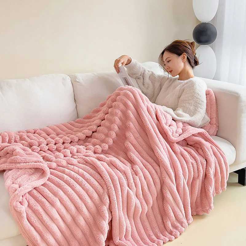 Faux Rabbit Velvet Solid Blanket Nordic Striped Nap Flannel Blankets for Office Multi-Functional Skin-Friendly Home Decoration H251216 - view 6