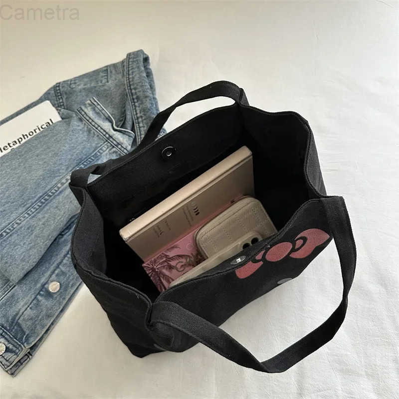 Sanrio Christmas Hello Kitty Anime Figures Canvas Tote Bag for Women Large Cute Cartoon Shoulder Bag Versatile Commuting Handbag Gift H251216