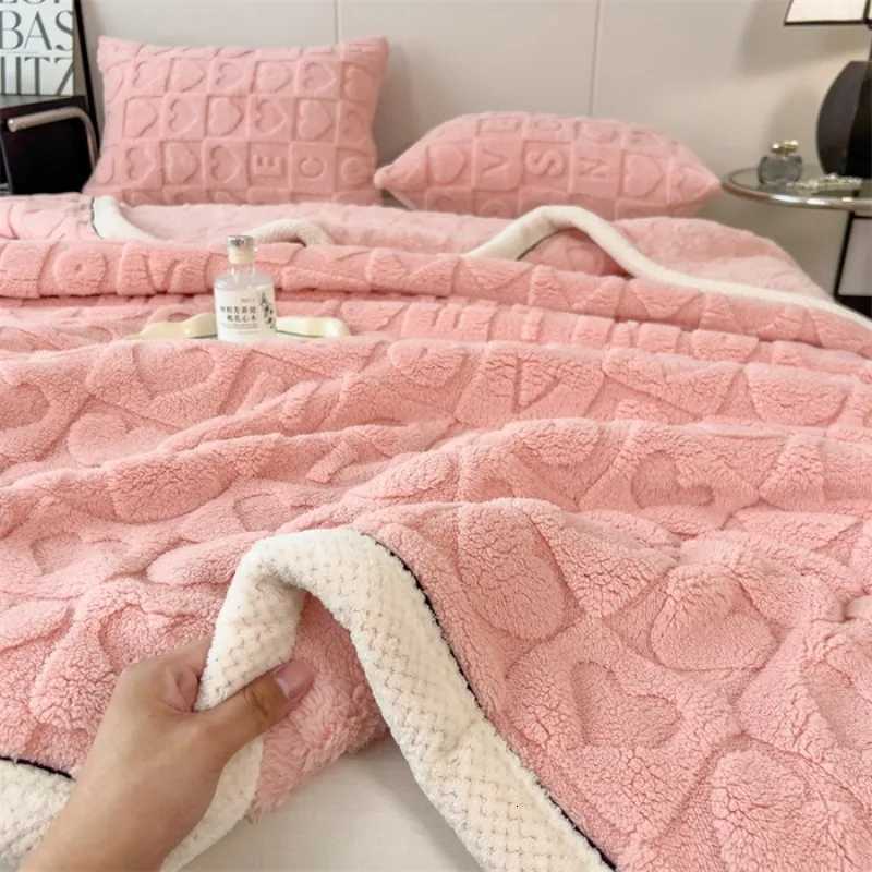 Heart Pattern Coral Fleece Blanket Thicken Warm Plush Blanket for Bed Fluffy Super Soft Sofa Throw Blankets Autumn Winter Cozy H251216 - view 4