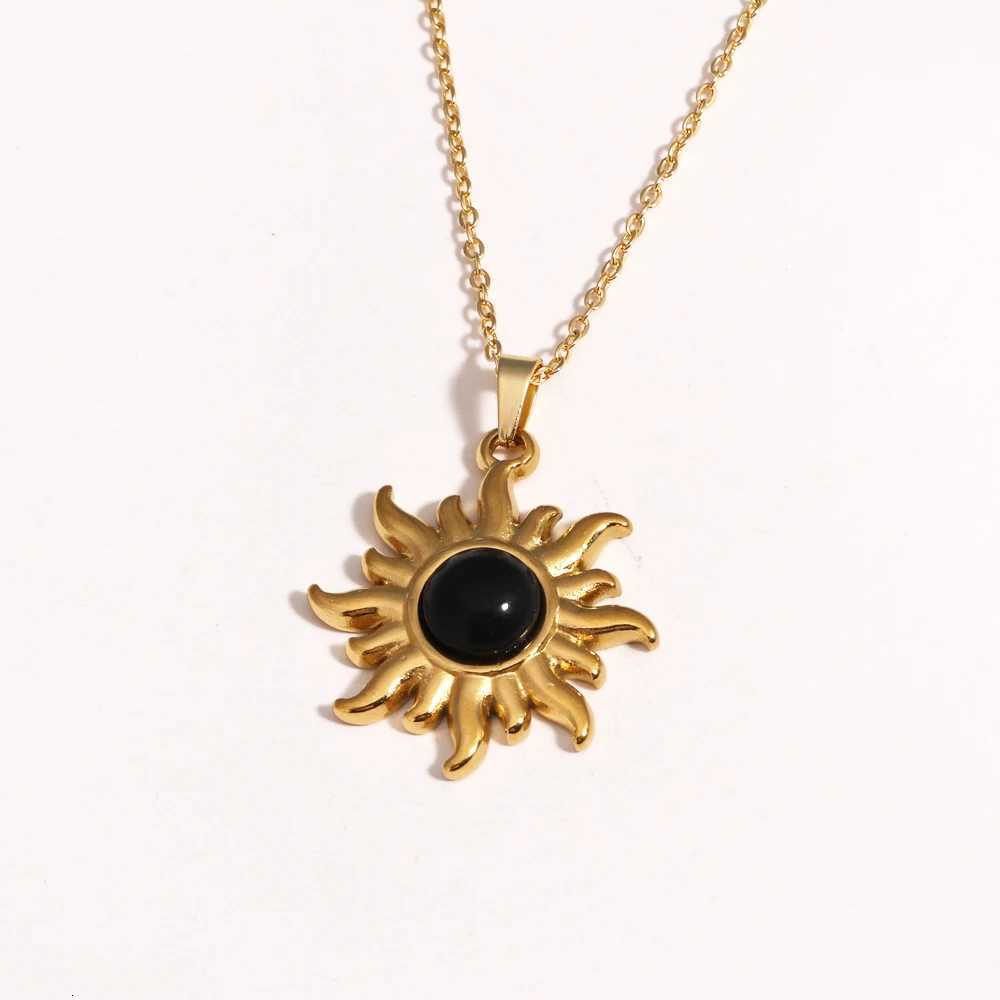 316L Stainless Steel Golden Fashion Sun Pendant Necklace For Women Girl 2025 New Concise Solar Neck Chain Jewelry Gift M251216
