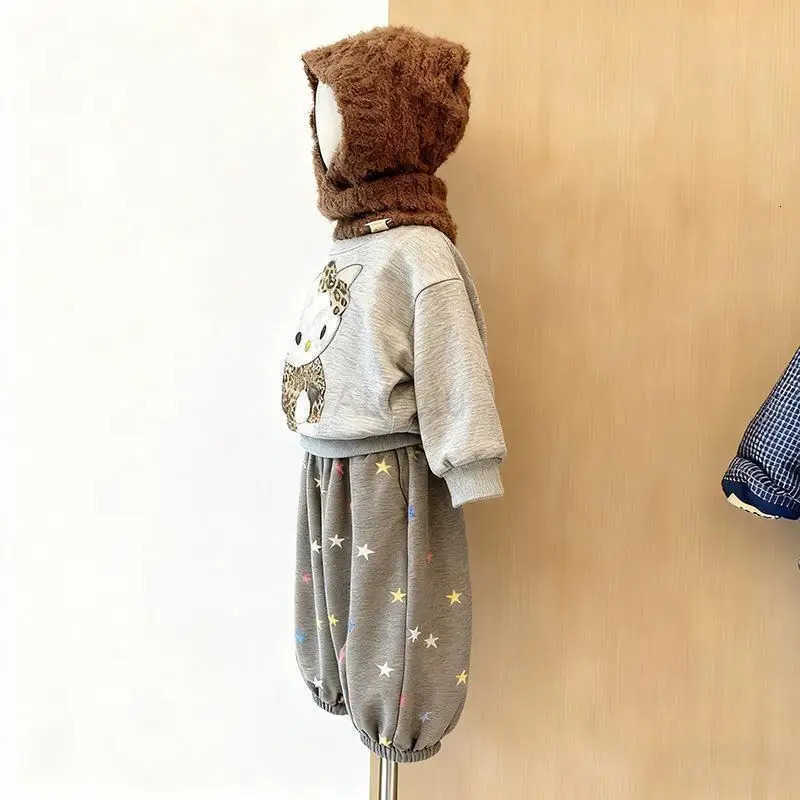 Sanrio Hot Kawaii Y2K Anime Fashion 2-Piece Set Childrens Clothing Tops Cartoon Kt Cat Warm Casual Pants Baby Plush Hello Kitty H251216