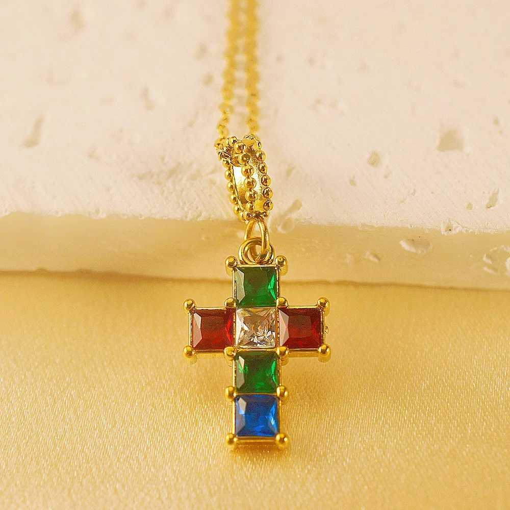 MECYLIFE 18K Gold Plated Zircon Cross Pendant Necklace Stainless Steel Waterproof Jewelry for Party Gift M251216