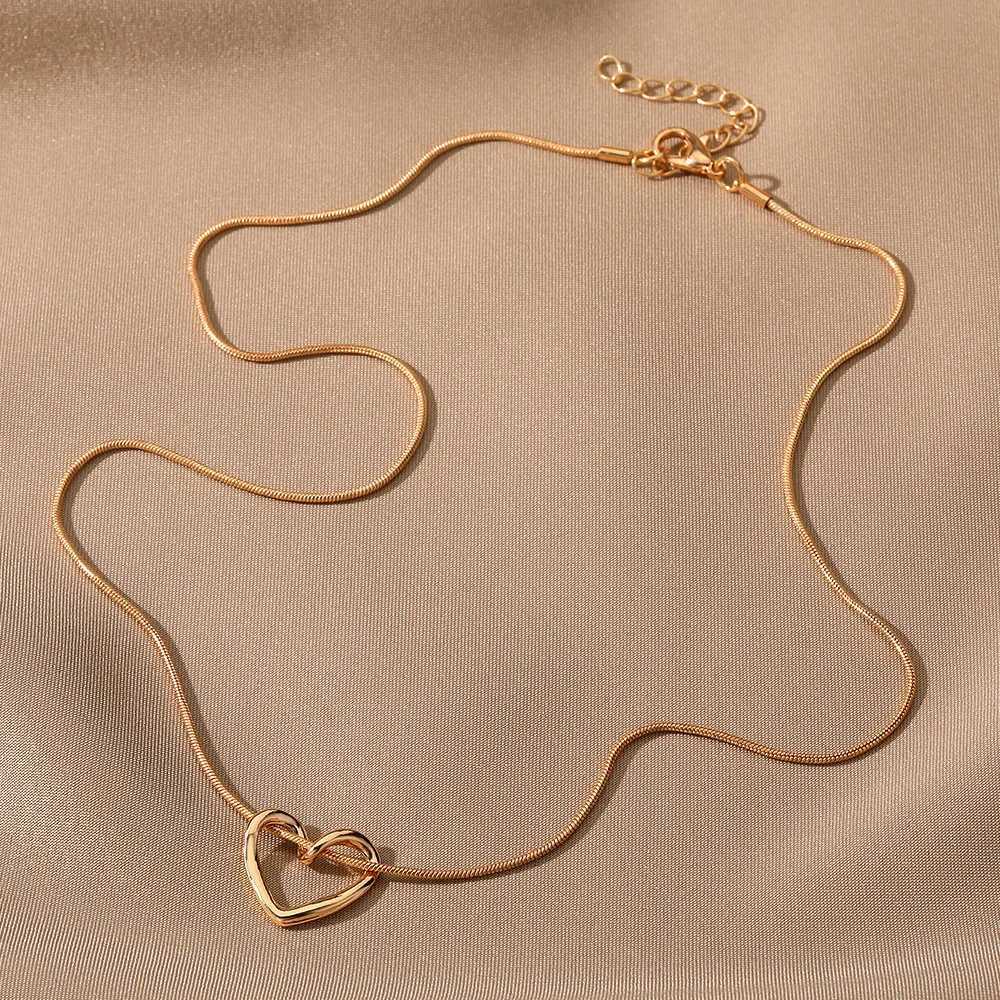 Hot Sale Hollow Heart Pendant Necklace For Women ValentinesMomMotherMothers Day Gift M251216