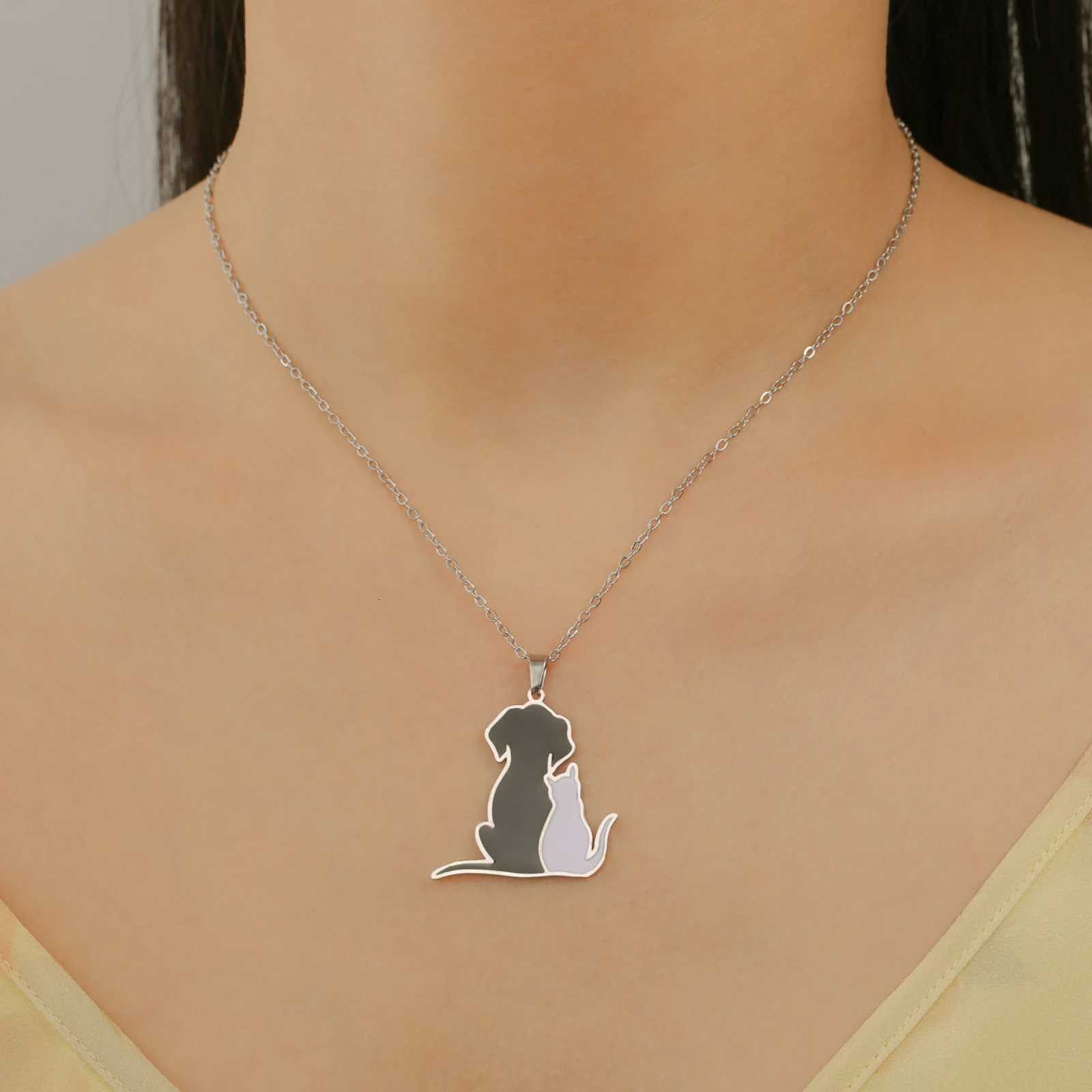 Cute Cat and Dog Pendant Necklace Stainless Steel Womens Pet Cat and Dog Pendant Couple Valentines Day Mothers Day Jewelry M251216