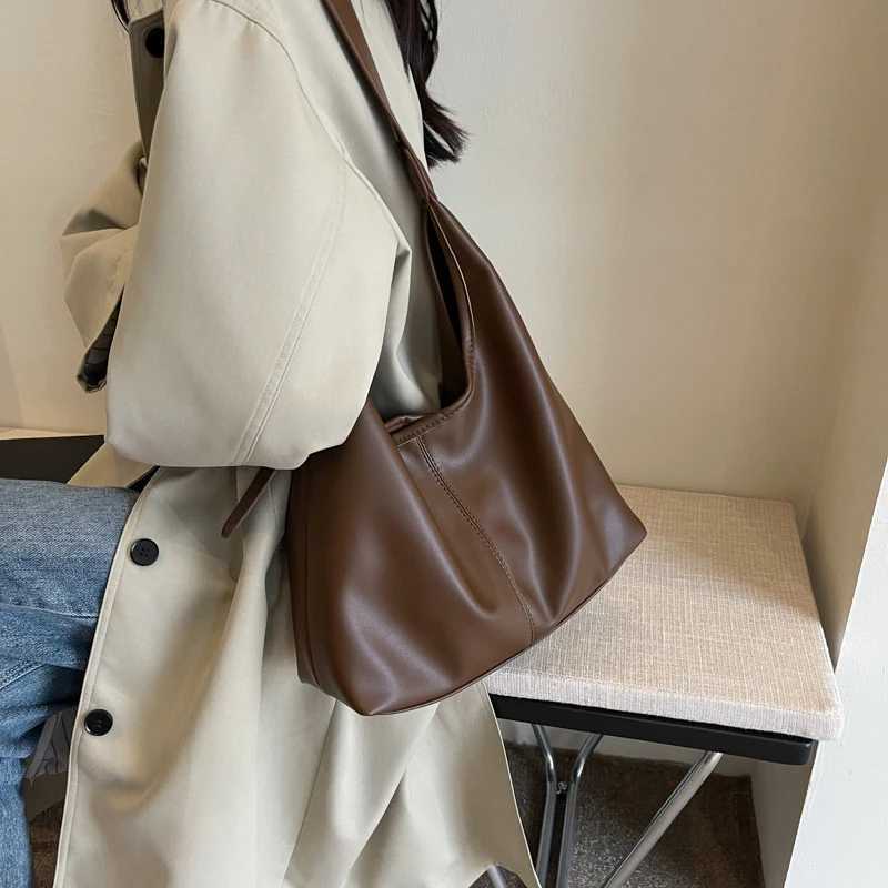 Women Hobo Bag Simple PU Leather Solid Shoulder Bag Fashion Large Capacity Tote Handbag Slouchy Underarm Bag M251216