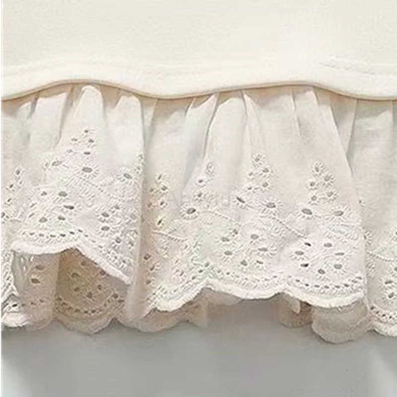 Sanrio Spring Baby Girls Lace Patch Clothes Set Kid Hello Kitty Printed Sweatshits Pullover Top and Flared Trousers Suit Outfits H251216