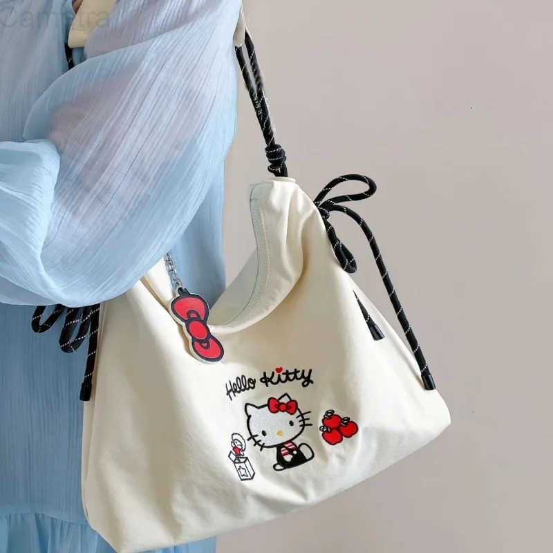 Sanrio Hello Kitty Vintage Black Handbag Y2K Style for Women Hot Girl Handbag Tote Bag Makeup Storage Bag Trend Tote Gift H251216
