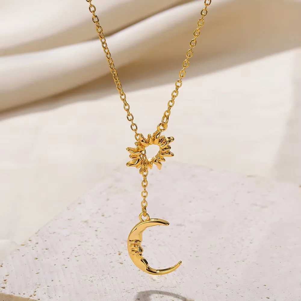 Stainless Steel Geometric Necklace For Women Sunflower The moon and Heart Pendant Clavicle Chain Aesthetic Jewelry Accessories M251216