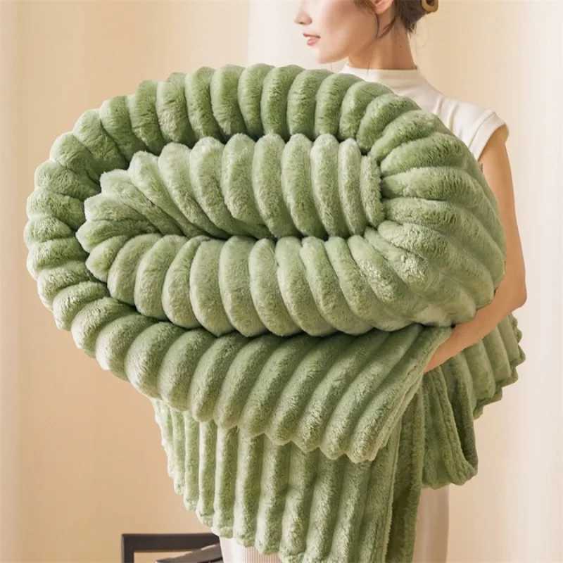 2025 new solid color winter milk fleece blanket coral fleece air conditioner blanket nap sofa blanket no pillowcase H251216 - view 3