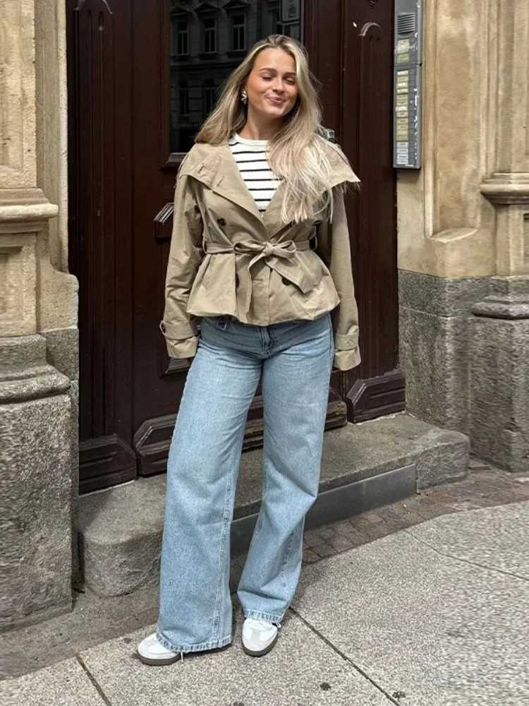 Khaki Stand-Up Collar Womens Short Trench Coat Autumn Fashion Double-Breasted Sashes Women Jacket High Street Women Coat 2025T251216