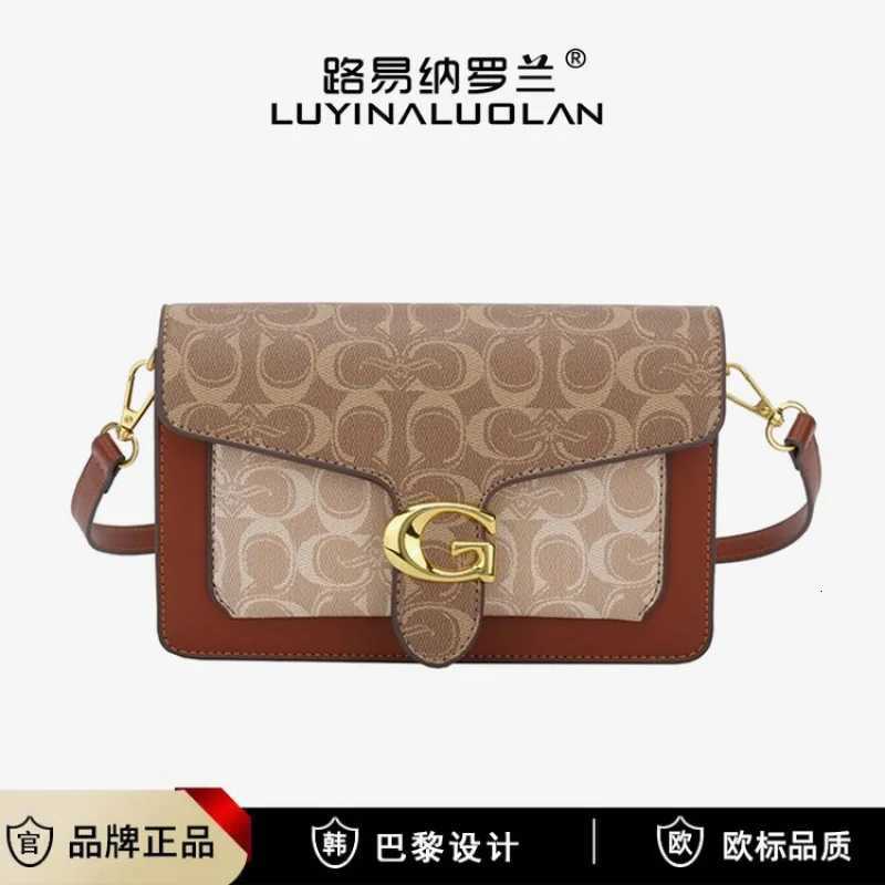 Womens Messenger Bag Made Of Premium Leather Boasting Paris Inspired And Vintage Chic Style M251216