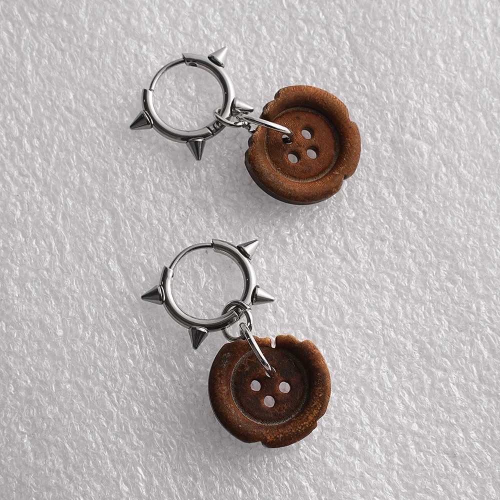 Y2K Punk Burnt Notch Button Earrings with Sharp Cone Earrings Suitable for Womens Daily Party and Festival Wear G251216
