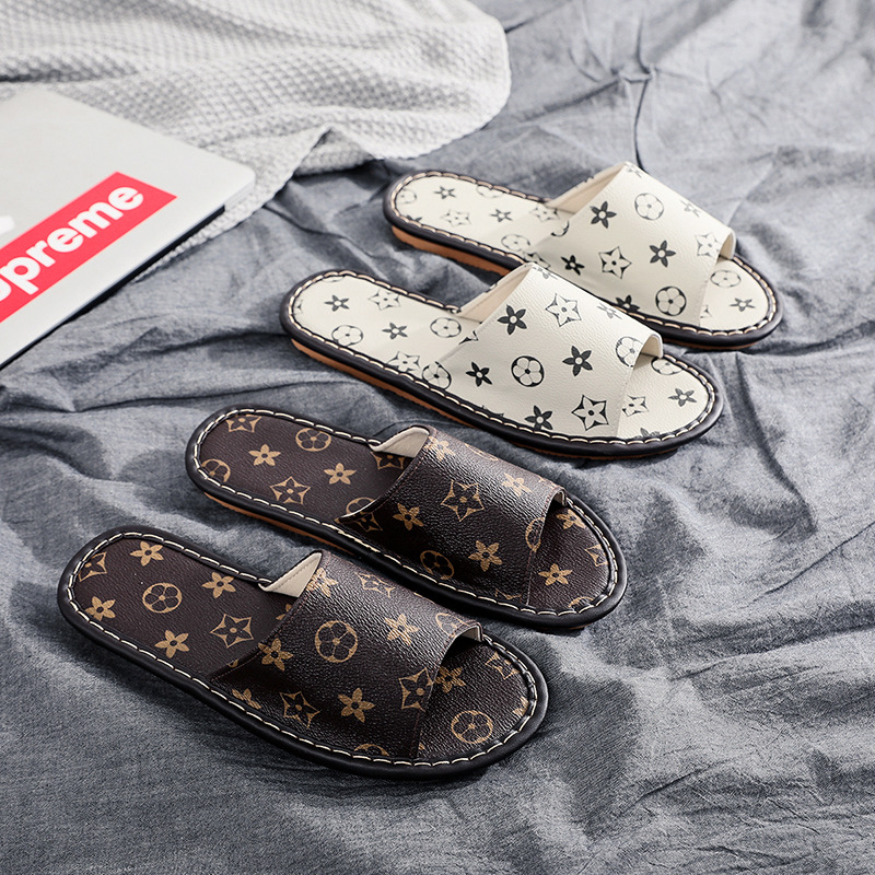 Bestselling 2026 summer new design home indoor wooden floor silent couple slippers fashionable printed unisex Cool Slipper black and white Free Shippi