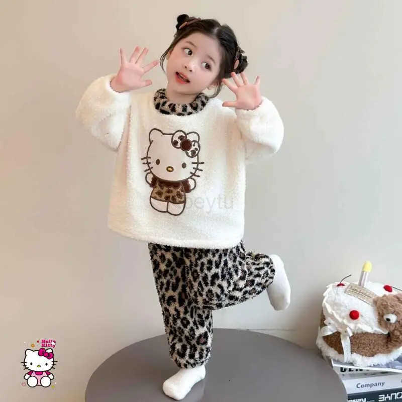 Sanrio Hello Kitty Girls Coral Thickened Velvet Cute Winter Set Home Clothes Kawaii Y2k Anime Childrens Clothing Baby Flannel H251216