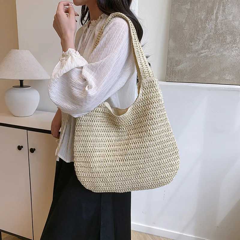 Solid Color Woven Tote Bag Hollow Out Breathable Shopping Straw Bag Lightweight Summer Beach Handbag For Women M251216