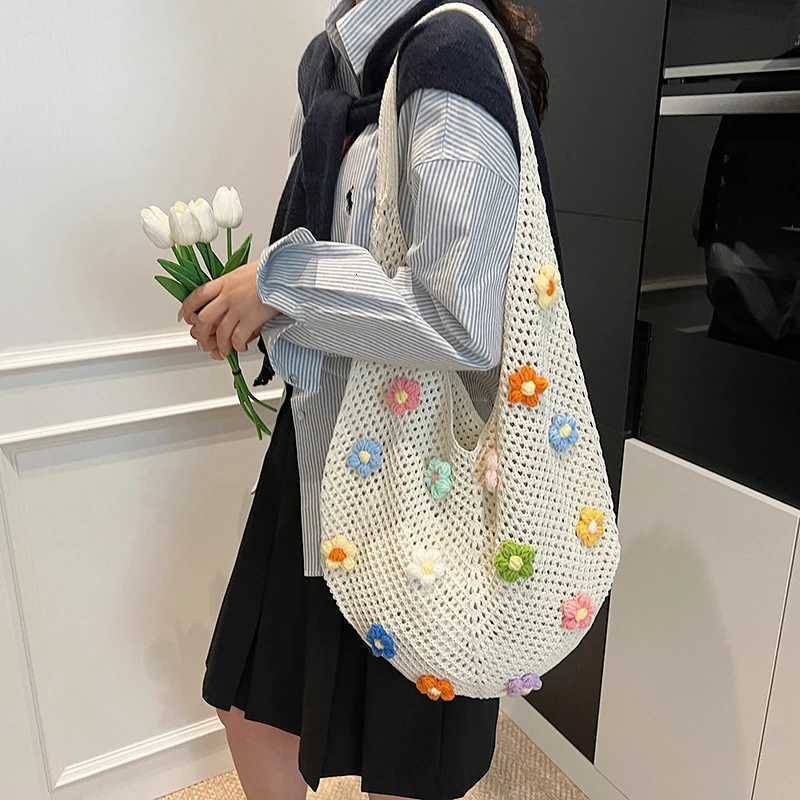 Women Flower Knitted Shoulder Bag Fashion Handbag Lightweight Crochet Tote Bag Casual Top Handle Bag Outdoor Travel Bag M251216