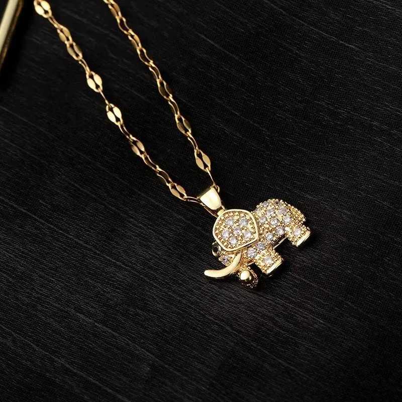 Retro Exquisite Elephant Stainless Steel Necklace Suitable For Summer Travel And Fashionable Jewelry M251216