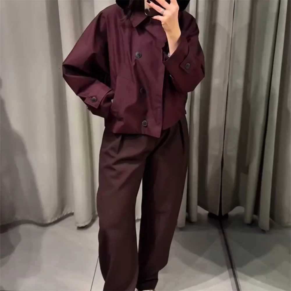 2025 new womens clothing European and American style fashionable design sense lapel bat style short windbreakerT251216