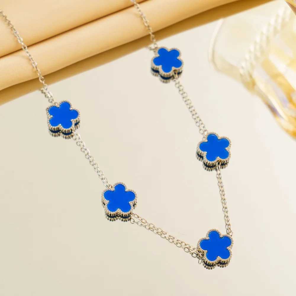 316l StainlESS Steel Luxury Plum Blossom Plant Five Flower Necklace For Women Clavicle Chain Party Charm Jewelry Gift M251216