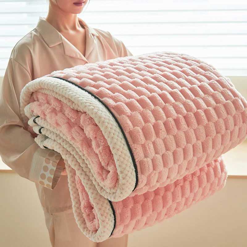 Warm Coral Fleece Blanket Double-Sided Thick Plush for Autumn Winter Bed Sofa Soft Flannel Cozy Pink Grey Green Turtle Design H251216 - view 3