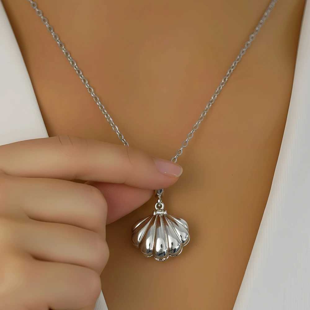 Shell Locket Pendant Necklaces Trendy Shell Photo Frame Pendant Necklace Photo Locket Shell Pendant Shell Necklaces for Women M251216