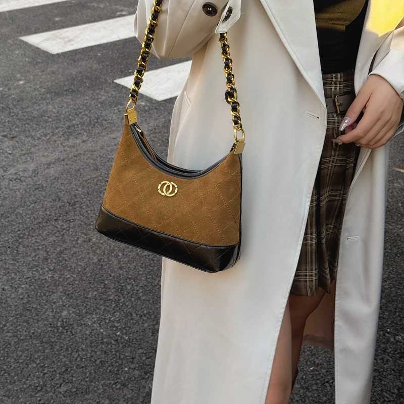 Famous Design Shoulder Bag Leisure And Portable Fashionable Womens Handbag Classic Womens Chain Strap Crossbody Bag M251216