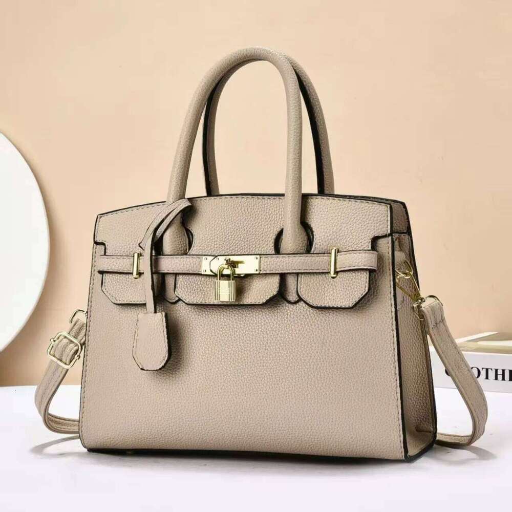 New Women's Lychee Pattern Crossbody Bag - Solid Color, Minimalist Design, Large Capacity, Luxury Vibe