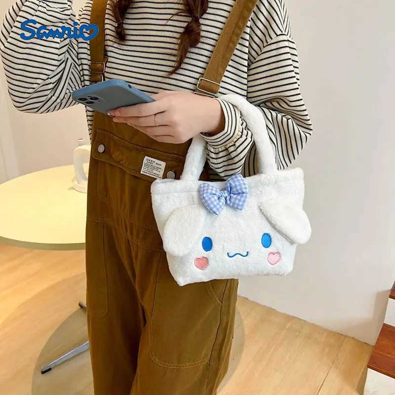 Sanrio series new Kuromi My melody Cinnamoroll creative cute autumn and winter simple Kawaii cartoon plush handbag holiday gift H251216