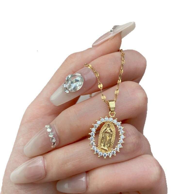 European American Simple Virgin Mary Necklace for Men and Women Fashion gold Inlaid Zircon Lace Hollow Jewelry Pendant