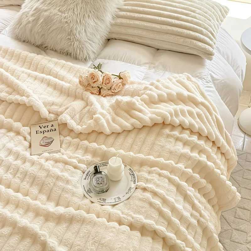 Luxury Soft Flannel Blanket - Plush Bedspread Couch Throw Super Soft Cozy 3D Striped Lightweight Blanket for Home Decorators H251216 - view 4