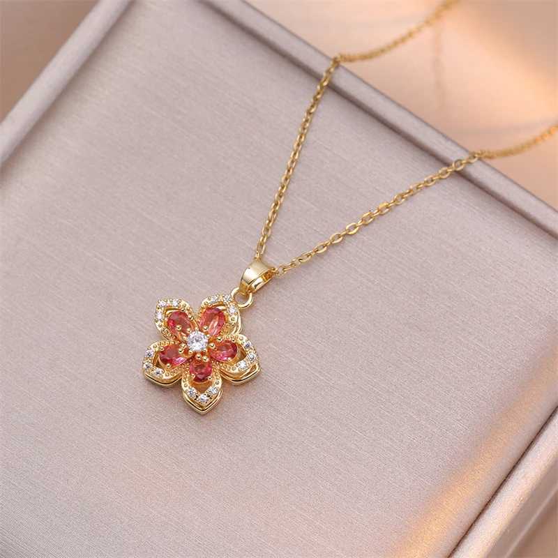 Korean Fashion Rotatable Crystal Flower Heart Pendant Necklaces for Women Stainless Steel Chokers Wedding Party Jewelry M251216