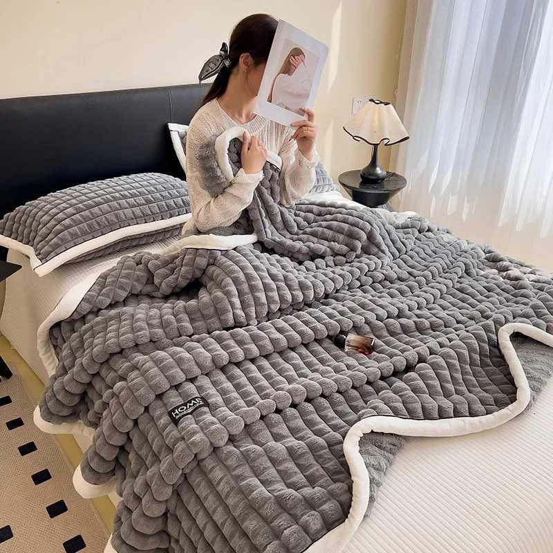 WASART Autumn winter warm coral fleece blankets for bed thicken plaid flannel blanket fluffy quilt warmth bed sheet extra large H251216 - view 6