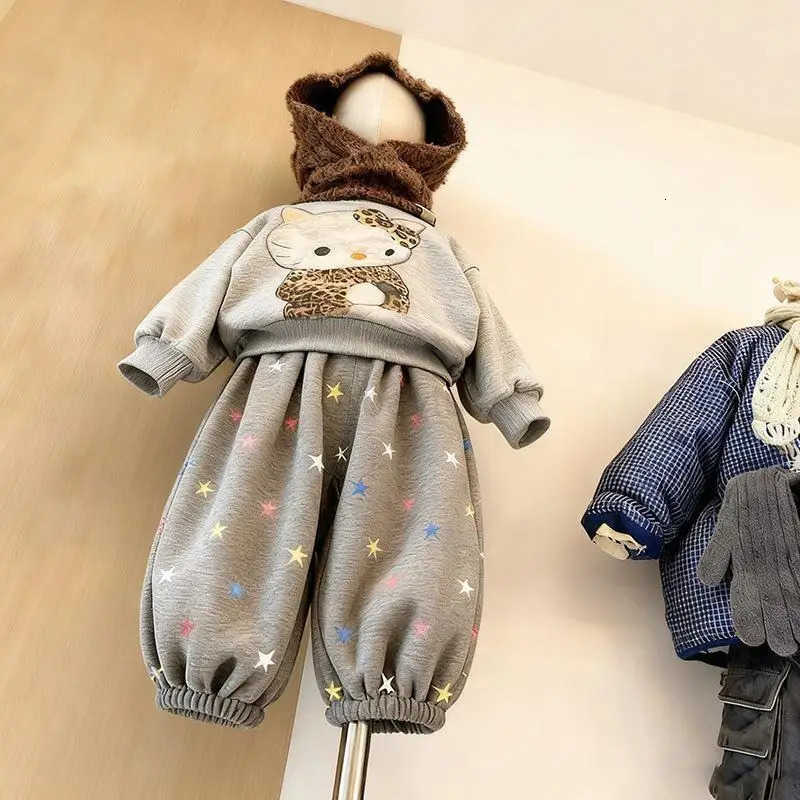 Sanrio Hot Kawaii Y2K Anime Fashion 2-Piece Set Childrens Clothing Tops Cartoon Kt Cat Warm Casual Pants Baby Plush Hello Kitty H251216