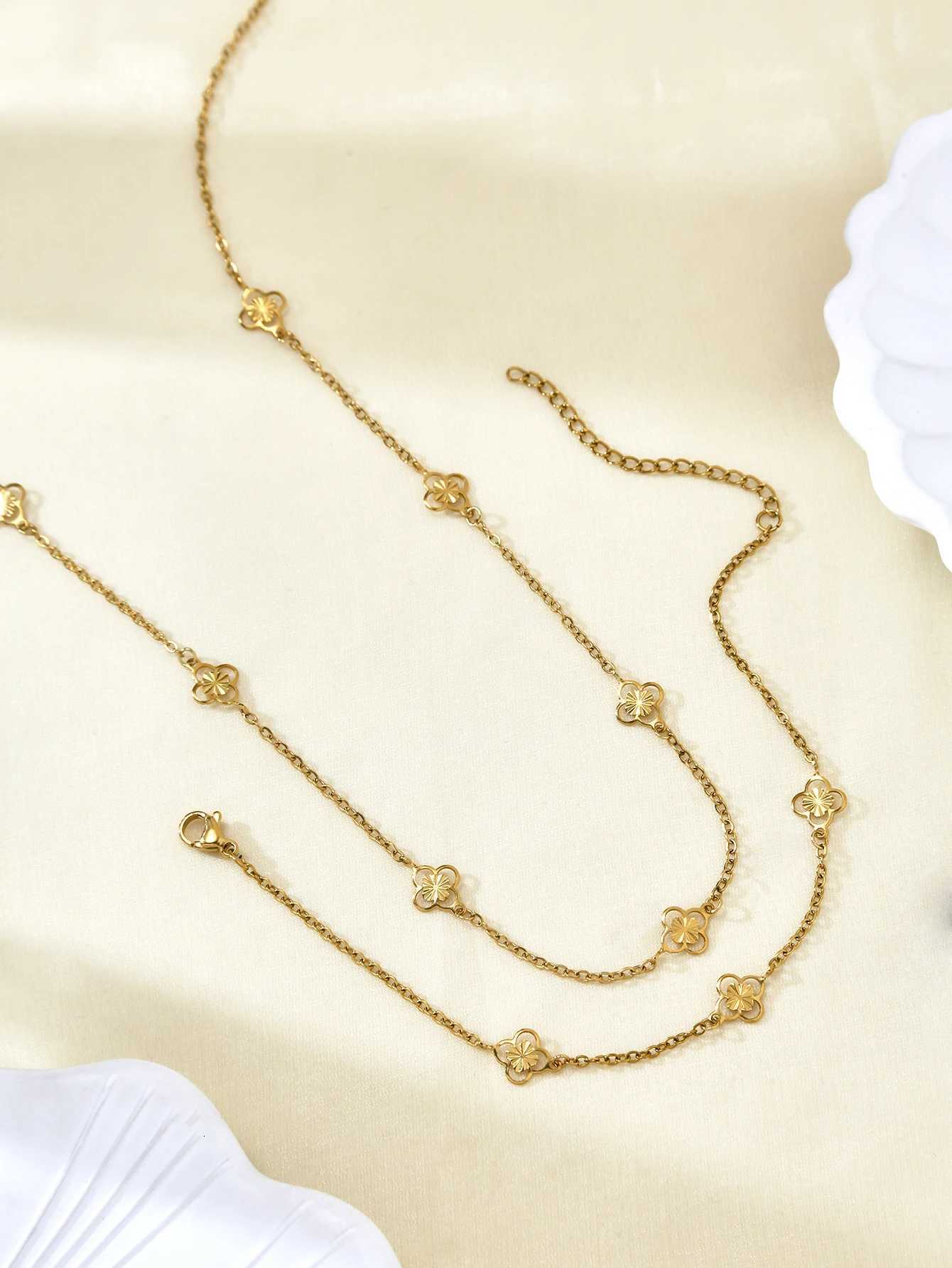 1 Piece/1 Set Elegant Charm Light Luxury Delicate StainlESS Steel Polished Small Flower Necklace And Set For Women M251216