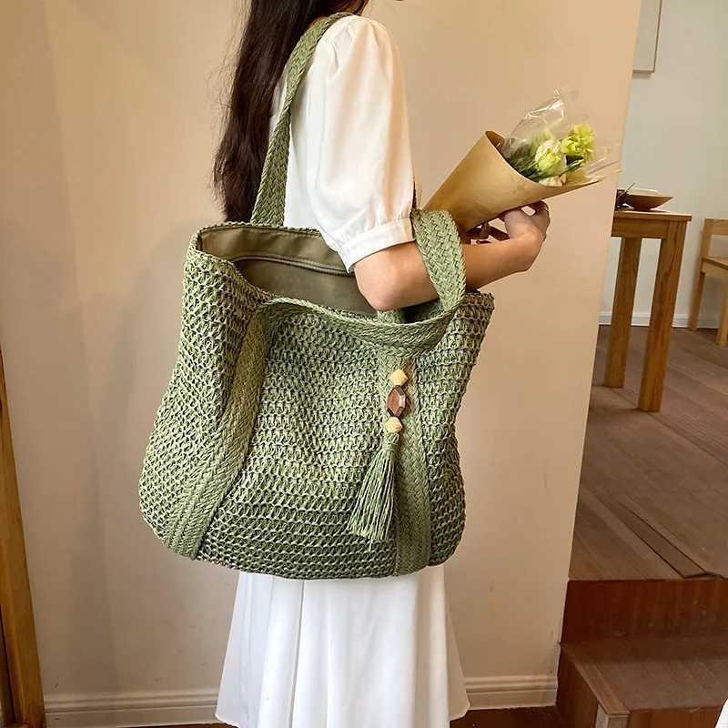 Summer Woven Shoulder Bag Women Beach Bag Female Straw Knitted Handmade Large Capacity Handbag Purse Travel Tassel Shopper Tote M251216